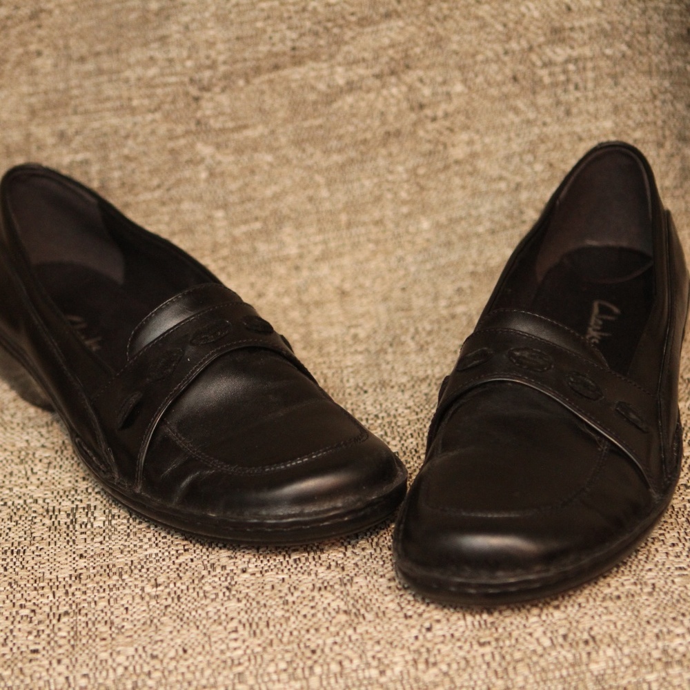CLARKS Black Candence Flat Shoes